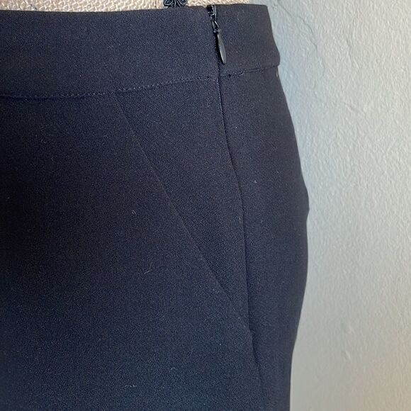 {tl} the letter Black Skirt with bottom fringe/tassels - Picture 2 of 12